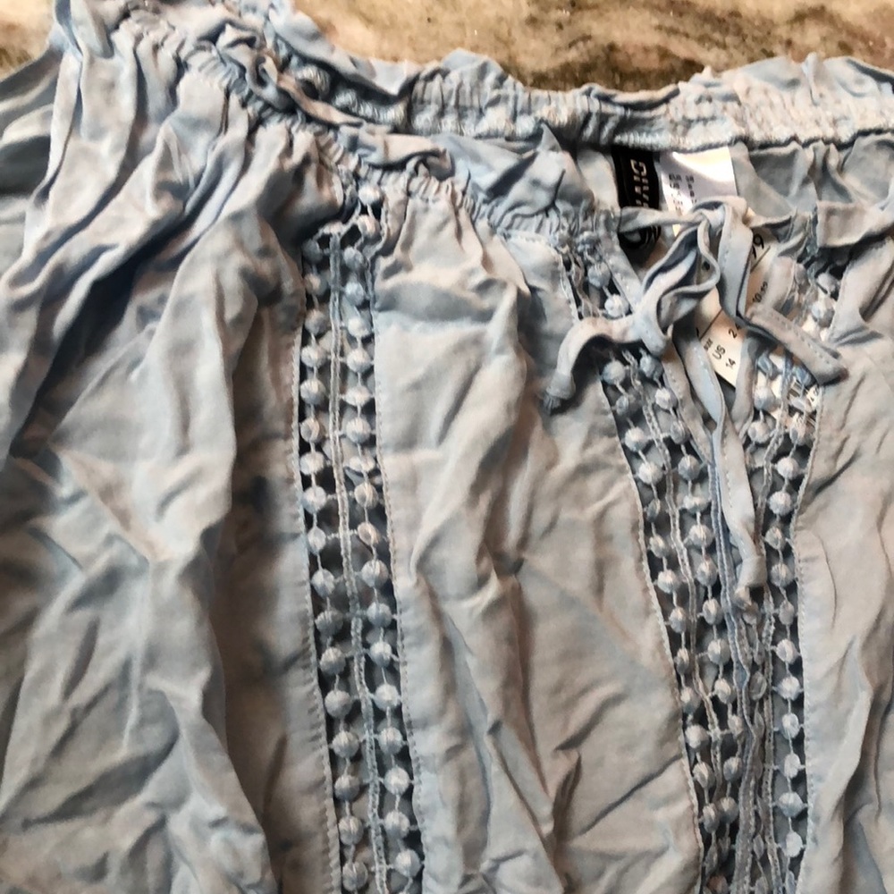 COPY - Ruffled blouse NWT - Picture 2 of 5